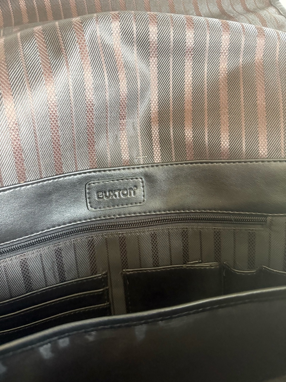 Buxton Black Soft Leather Men’s Organizer Briefcase in pristine condition.